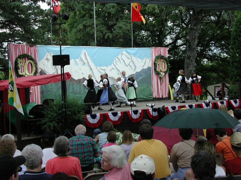 P8020191local_artists.JPG